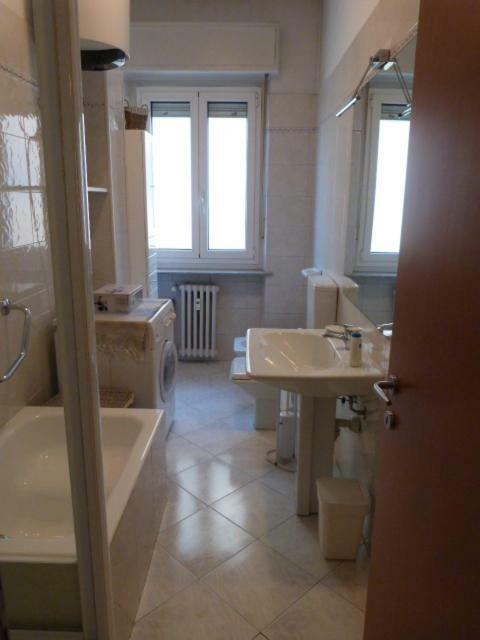 Asti Lovely Apartment المظهر الخارجي الصورة